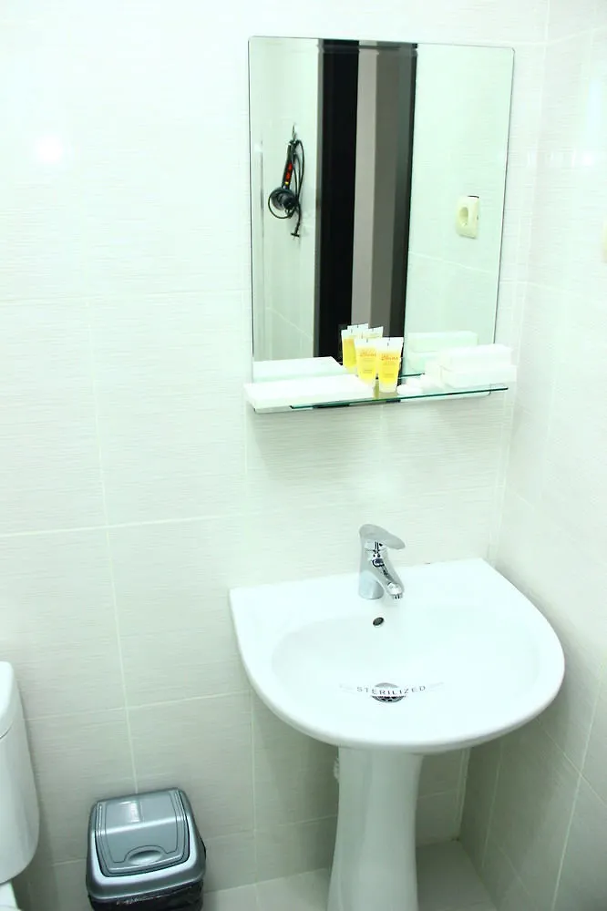 Hotel Shine Palace Tbilisi 3*,  Georgia
